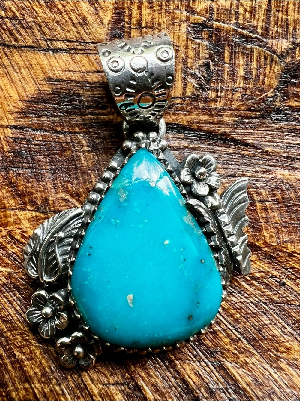 925 Sterling Silver Kingman Turquoise Teardrop Pendant Floral Southwest